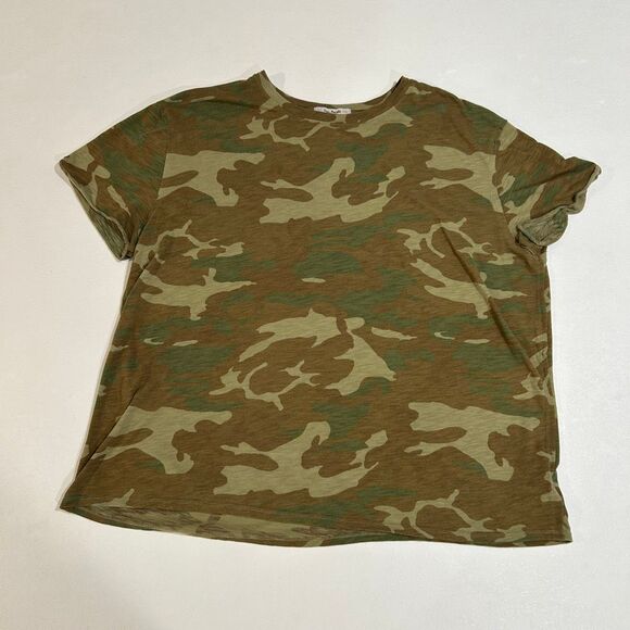 Free People Camo Print Relaxed Tee Size Large - Picture 1 of 5